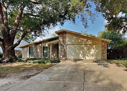 5119 Cairnleigh Drive - Photo 1