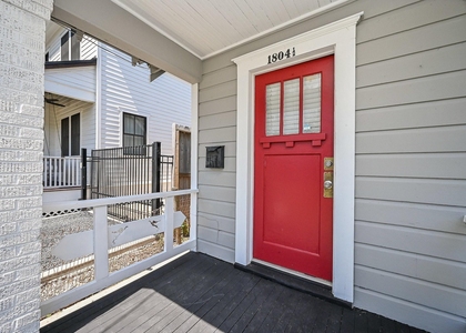 1804 1/2 Summer Street - Photo 1