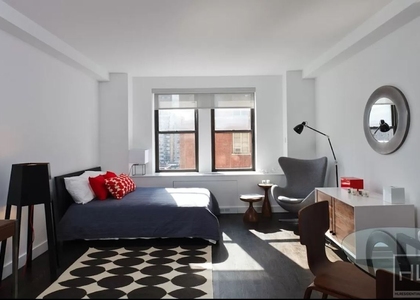 West End Avenue - Photo 1