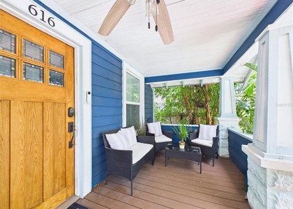 616 15th Street N - Photo 1