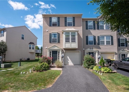 7835 Red Hawk Court - Photo 1