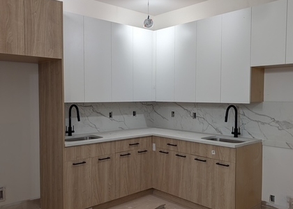 300 Tompkins Avenue - Photo 1