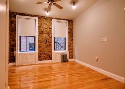  East 6th Street - Photo 1