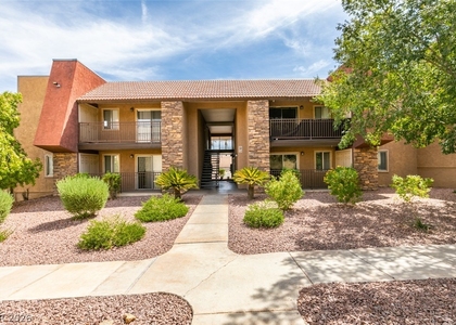 4450 Sandy River Drive - Photo 1