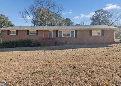 115 Pine Tree Drive - Photo 1