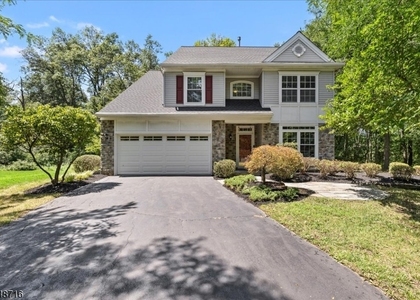 21 Cambridge Ct - Photo 1