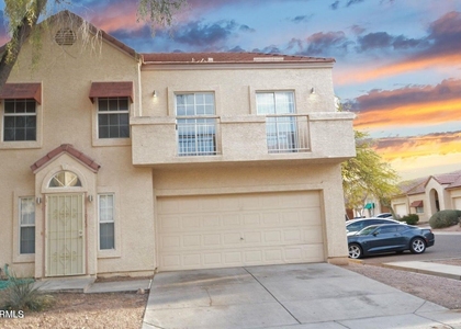 1023 W Janice Drive - Photo 1