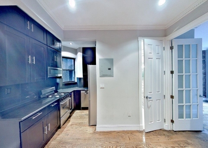West 103 Street - Photo 1