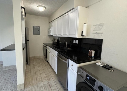 340 Sw 16th Court - Photo 1