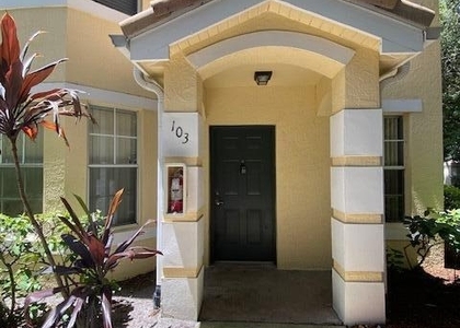 110 Sw Peacock Boulevard - Photo 1