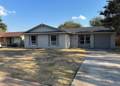 1418 Homestead Place - Photo 1
