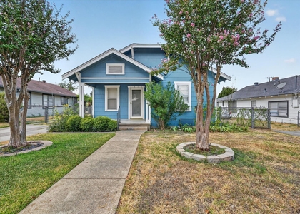 1211 S Montclair Avenue - Photo 1