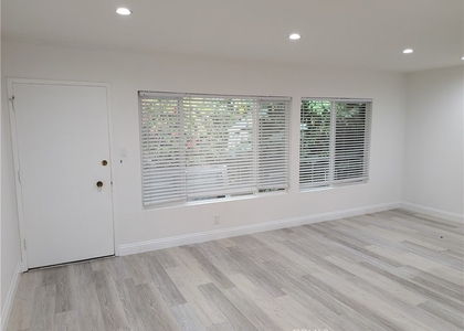 1019 6th Street - Photo 1