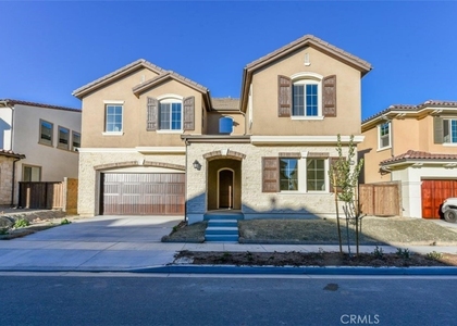 5627 Heritage Oak Dr - Photo 1