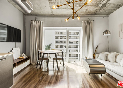 645 W 9th Street - Photo 1