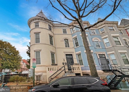 1823 N Capitol Street Ne - Photo 1