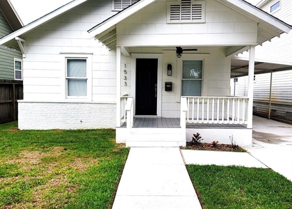 1533 Harvard Street - Photo 1