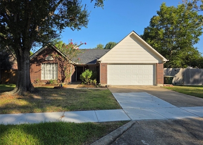 2215 Lady Leslie Lane - Photo 1
