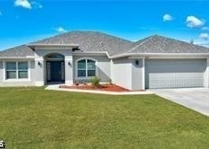 1923 Villia Street - Photo 1