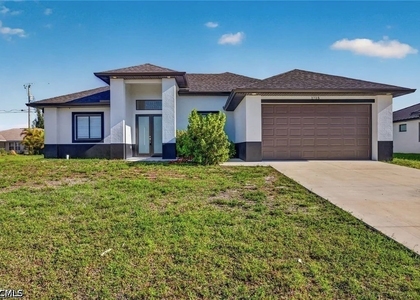 1715 Sw 3rd Street - Photo 1