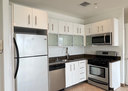 110 4th Avenue - Photo 1