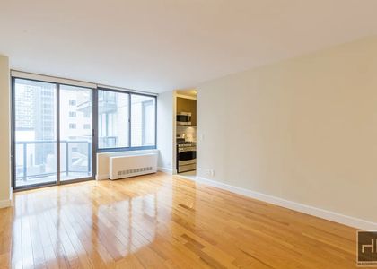 West 48 Street - Photo 1