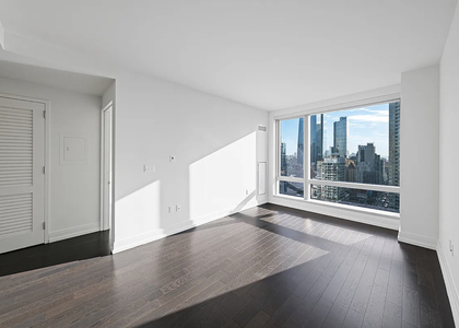 10th Avenue - Photo 1
