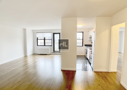 E 16 St - Photo 1