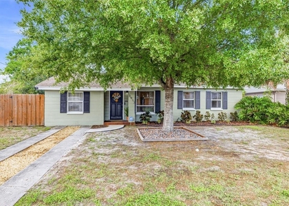 3913 W Wallace Avenue - Photo 1