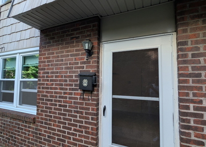 61 Dover Court - Photo 1