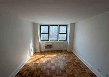 East 79th Street - Photo 1