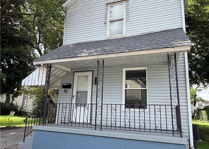 1112 Pollock Ave - Photo 1