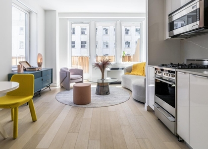 71 Broadway - Photo 1