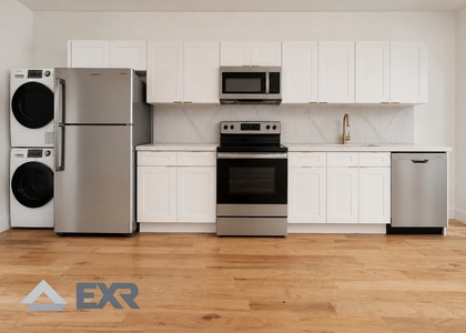 305 7th Street - Photo 1