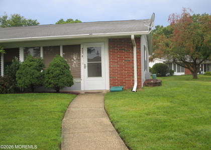 433d Picardy Court - Photo 1