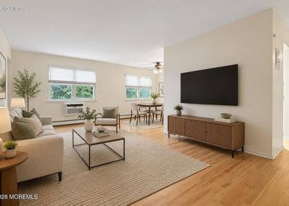 63 Stonehurst Boulevard - Photo 1