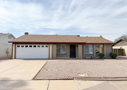 2601 E Hopi Avenue - Photo 1