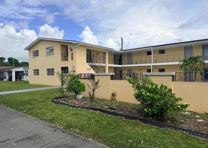 2285 Ne 172nd Street - Photo 1