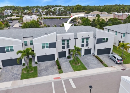 3936 Se Caladium Court - Photo 1