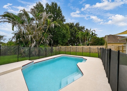 1755 Sw Castinet Lane - Photo 1