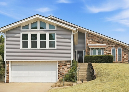 408 Cavender Court - Photo 1