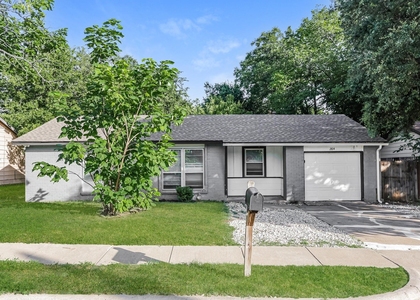 2814 Sequoia Lane - Photo 1