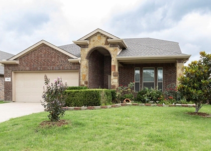 601 Ivy Lane - Photo 1