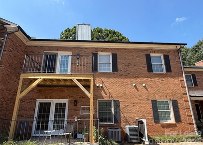 1014 Queens Road - Photo 1