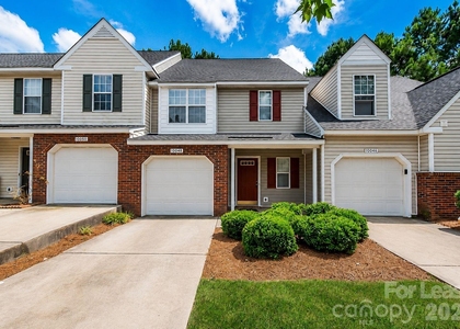 10048 University Park Lane - Photo 1
