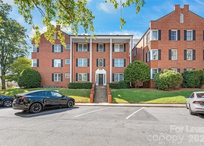 920 Monticello Terrace - Photo 1
