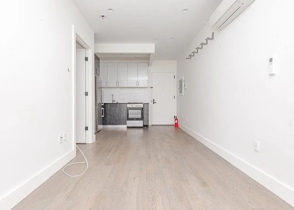 824 Lexington Avenue - Photo 1
