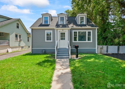 5 Monument Avenue - Photo 1