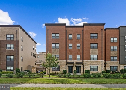 44804 Tiverton Square - Photo 1