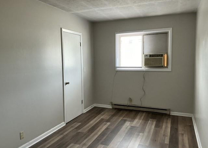 718 N Main Street - Photo 1